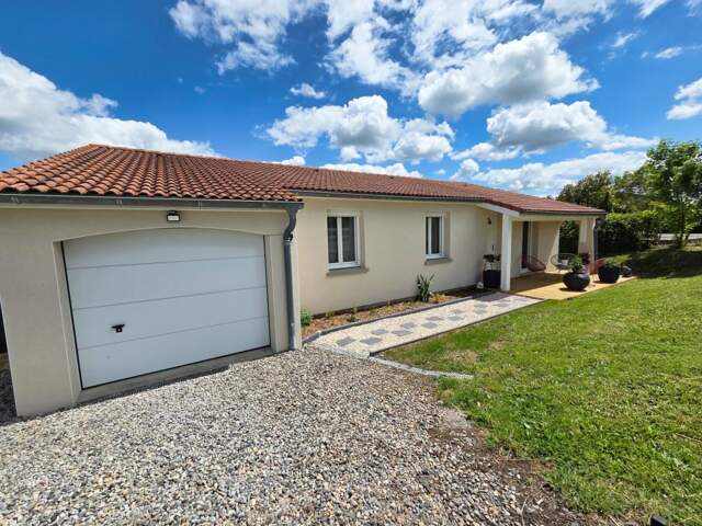 Exclusivité / Très beau plain pied / Cadre de vie agréable / 63160 Billom — photo du bien