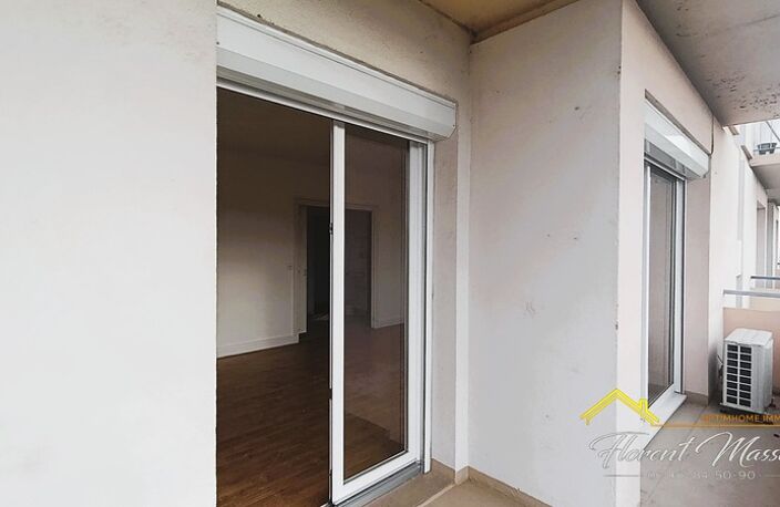 Appartement T3 lumineux dans résidence calme GRAULHET — photo 4