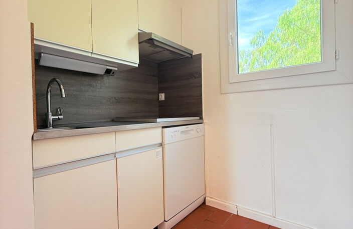 Appartement avec loggia, 2 cabines et 2 places de stationnem — photo 4