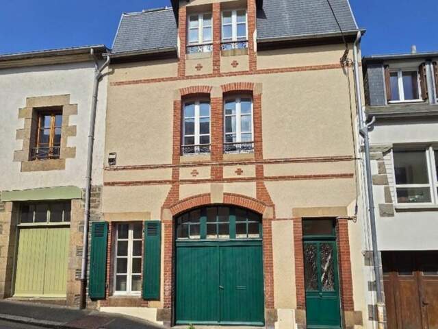 Morlaix : Charmante maison de ville de 151m² - 7 pièces + Studio au RDC — photo du bien