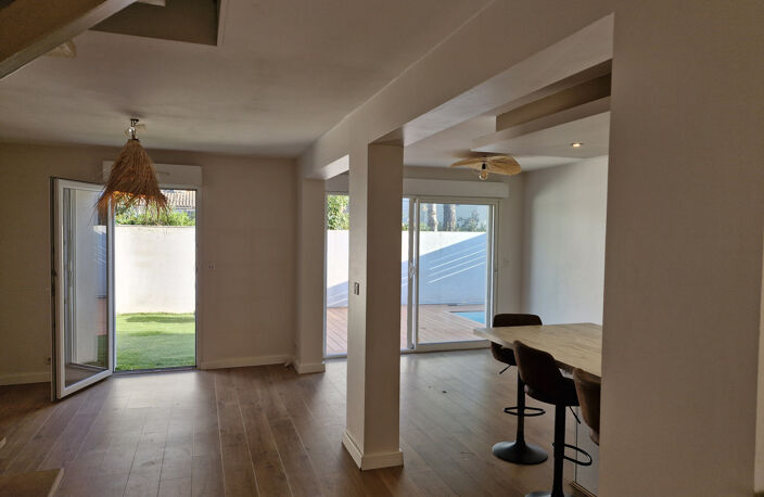 VILLA 4 CHAMBRES AVEC PISCINE ESPACE EXTERIEURS, PRESTATIONS — photo 2