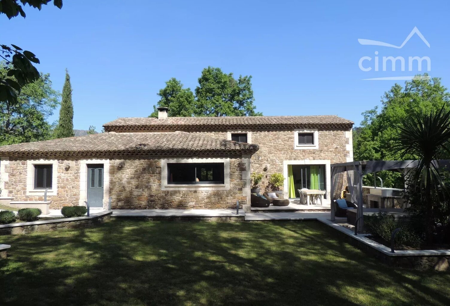 EXCLUSIVITÉ — photo 1