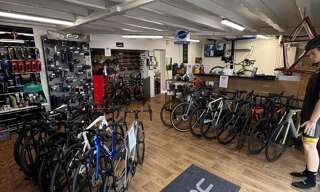 Commerce 3 Pièces 81 m² à vendre à Biganos (33380)