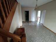 Maison familiale de plus de 220 m² avec 5 chambres, piscine, sauna, terrain clos, vue dégagée — photo 4