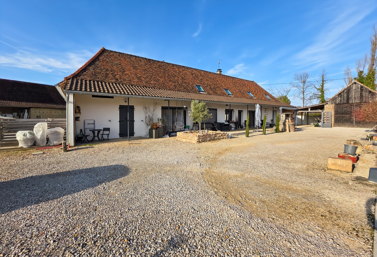 Ferme bressane rénovée à Louhans – 14 pièces, 192 m² avec espace indépendant idéal Airbnb  (71) — photo 1