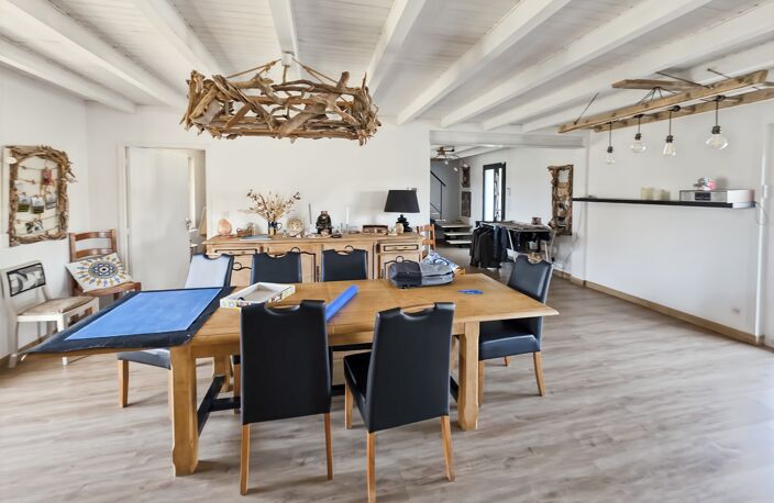 Ferme bressane rénovée à Louhans – 14 pièces, 192 m² avec espace indépendant idéal Airbnb  (71) — photo 2