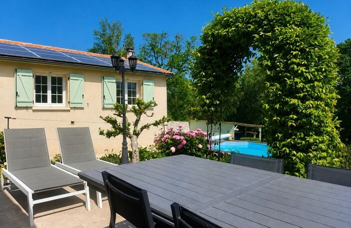 Belle Maison de plain pied avec 4 chambres et jardin arboré - à vendre - 6 pièces - ALLEZ ET CAZENEUVE (47) — photo 3