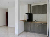 Appartement au premier étage à vendre 2 pièces REIMS (51), libre de toutes occupations ; — photo 4
