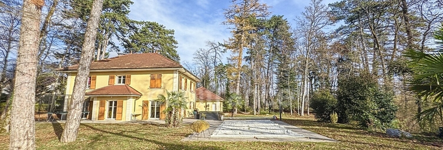 Maison 8 Pièces 240 m² à vendre à Gex (01170)
