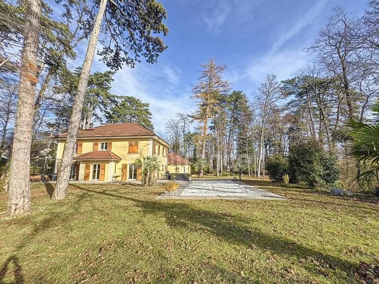 Maison à vendre 8 pièces GEX (01) — photo 1