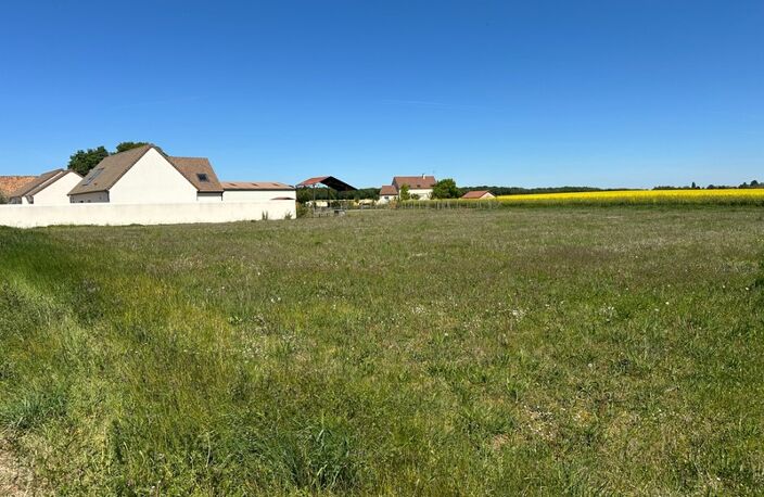 POLIGNY (77) Terrain à bâtir de 1 548 m2 - Façade de 24m — photo 3