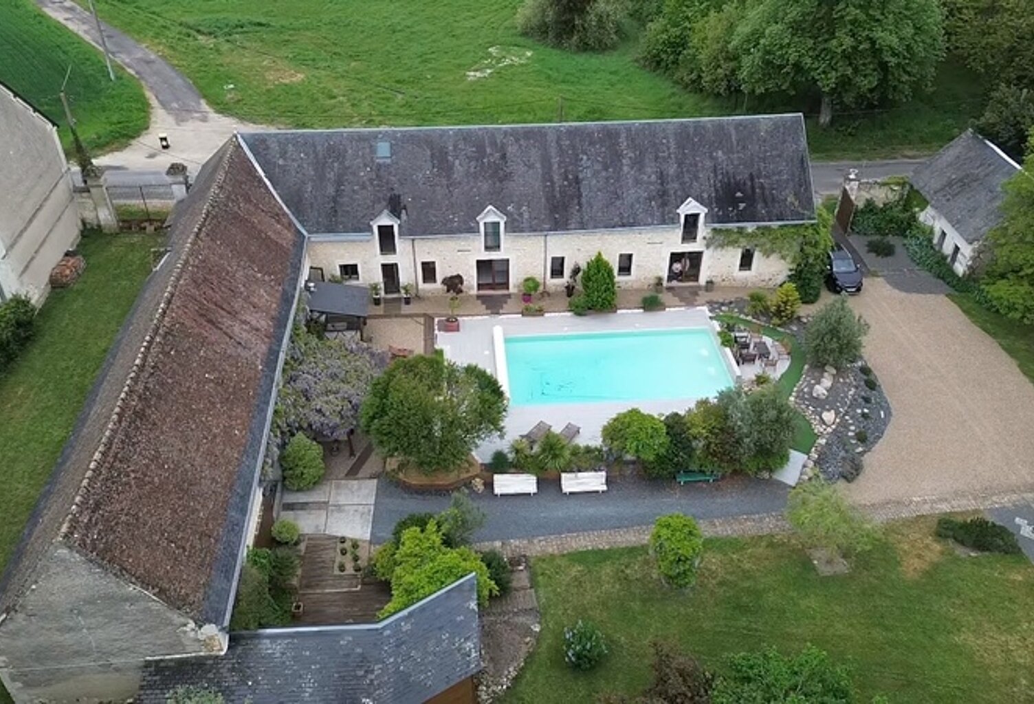 Propriété 375m² aux portes de la Touraine - 375m2 - 3 hectares — photo 1