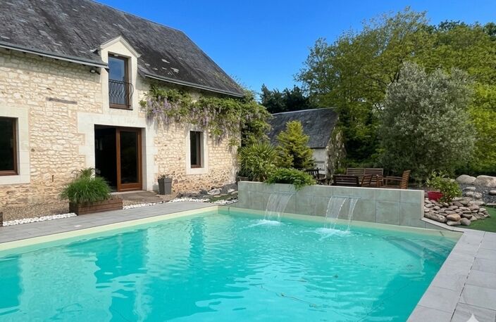 Propriété 375m² aux portes de la Touraine - 375m2 - 3 hectares — photo 2