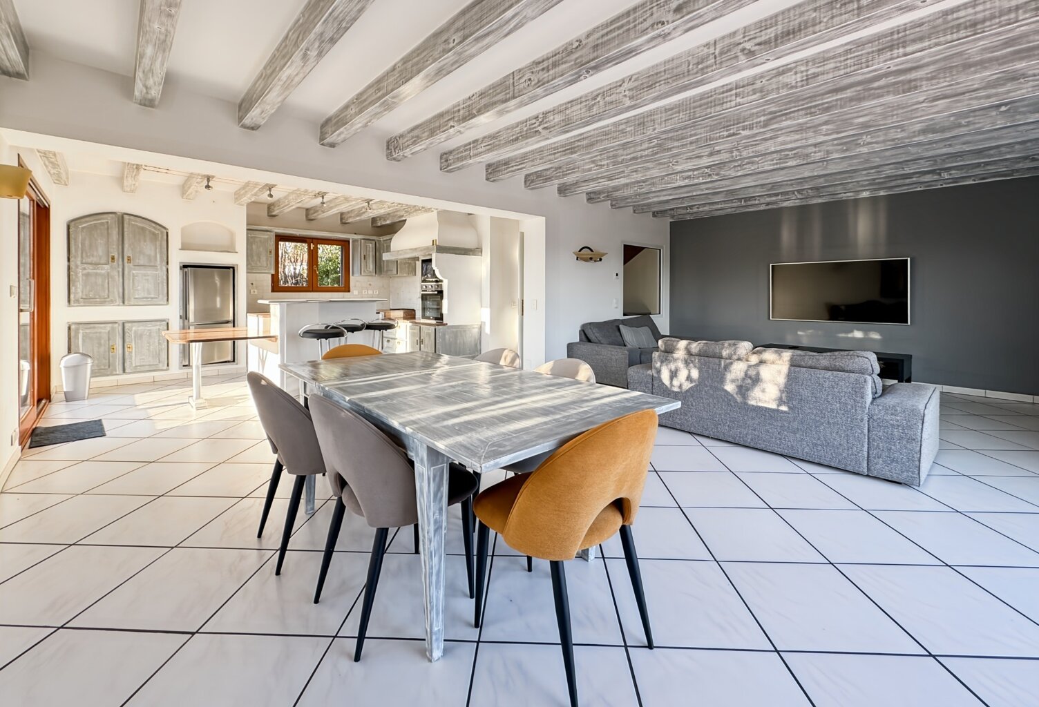 Secteur de Brétigny - Elégante propriété familiale de 230 m2 avec 6 chambres sur un magnifique terrain de 1 130m2 — photo 1