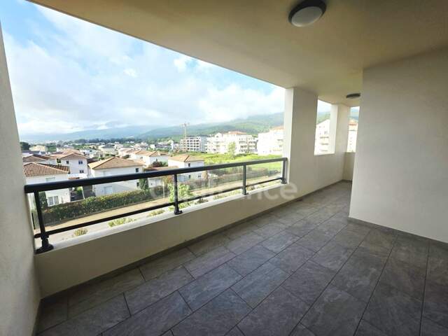 Appartement à vendre 2 pièces - grande terrasse LUCCIANA (20) — photo du bien