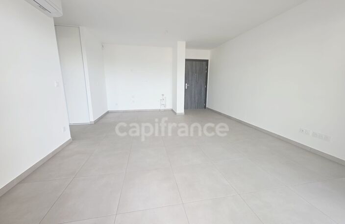 Appartement à vendre 2 pièces - grande terrasse LUCCIANA (20) — photo 2