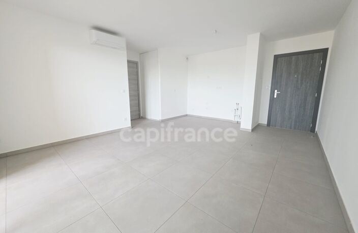 Appartement à vendre 2 pièces - grande terrasse LUCCIANA (20) — photo 5