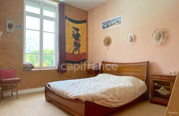 SAVOIE (73), à vendre vallée de La Maurienne, maison atypique, terrain 4000m², Gîte — photo 4
