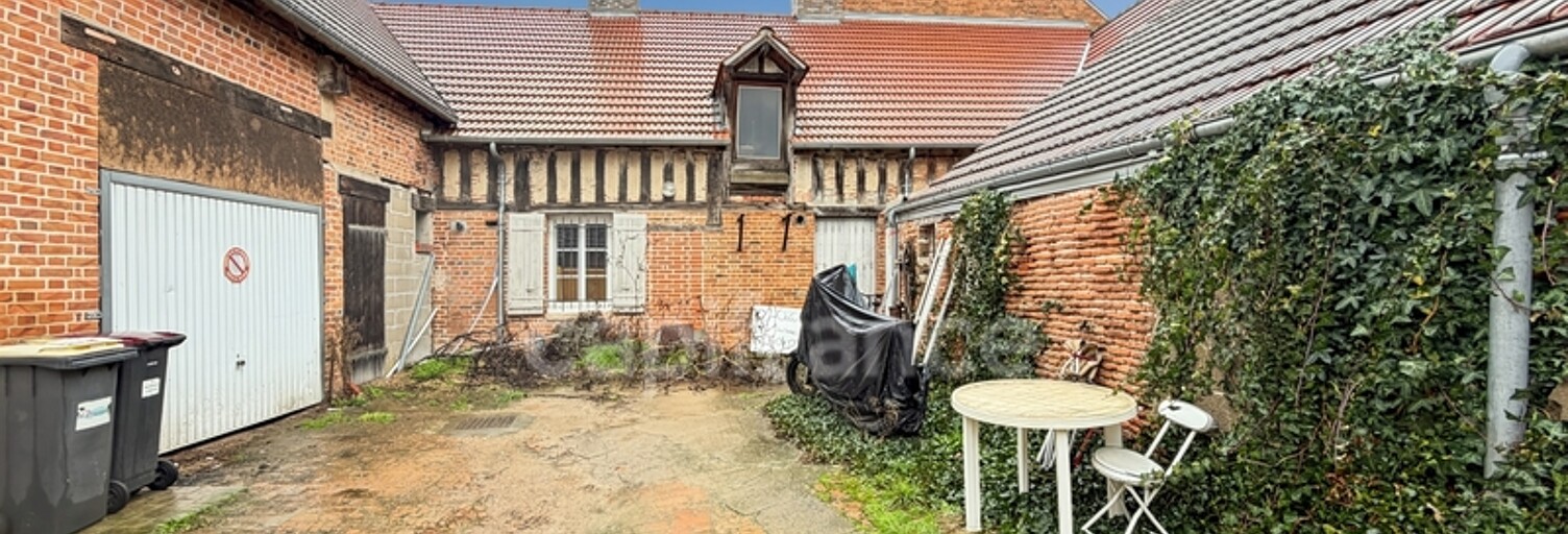 Immeuble  250 m² à vendre à La Ferté-Saint-Aubin (45240)
