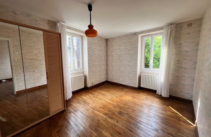 Maison de bourg 100m² - 3 chambres et dépendances  SAINT SAUVEUR (86) — photo 5