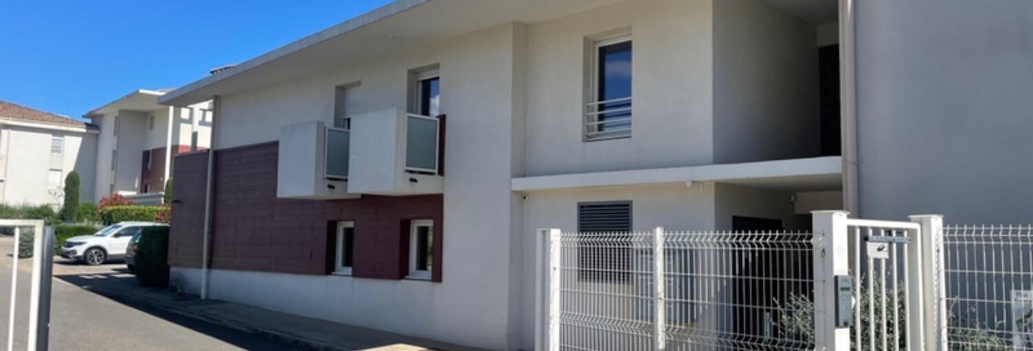 Immeuble  458 m² à vendre à Saint-Martin-de-Crau (13310)