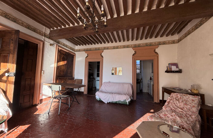 Maison de maître du XVIIe siècle à rénover - 250m2 - terrasse panoramique - 10 Pièces - 7 Chambres — photo 2
