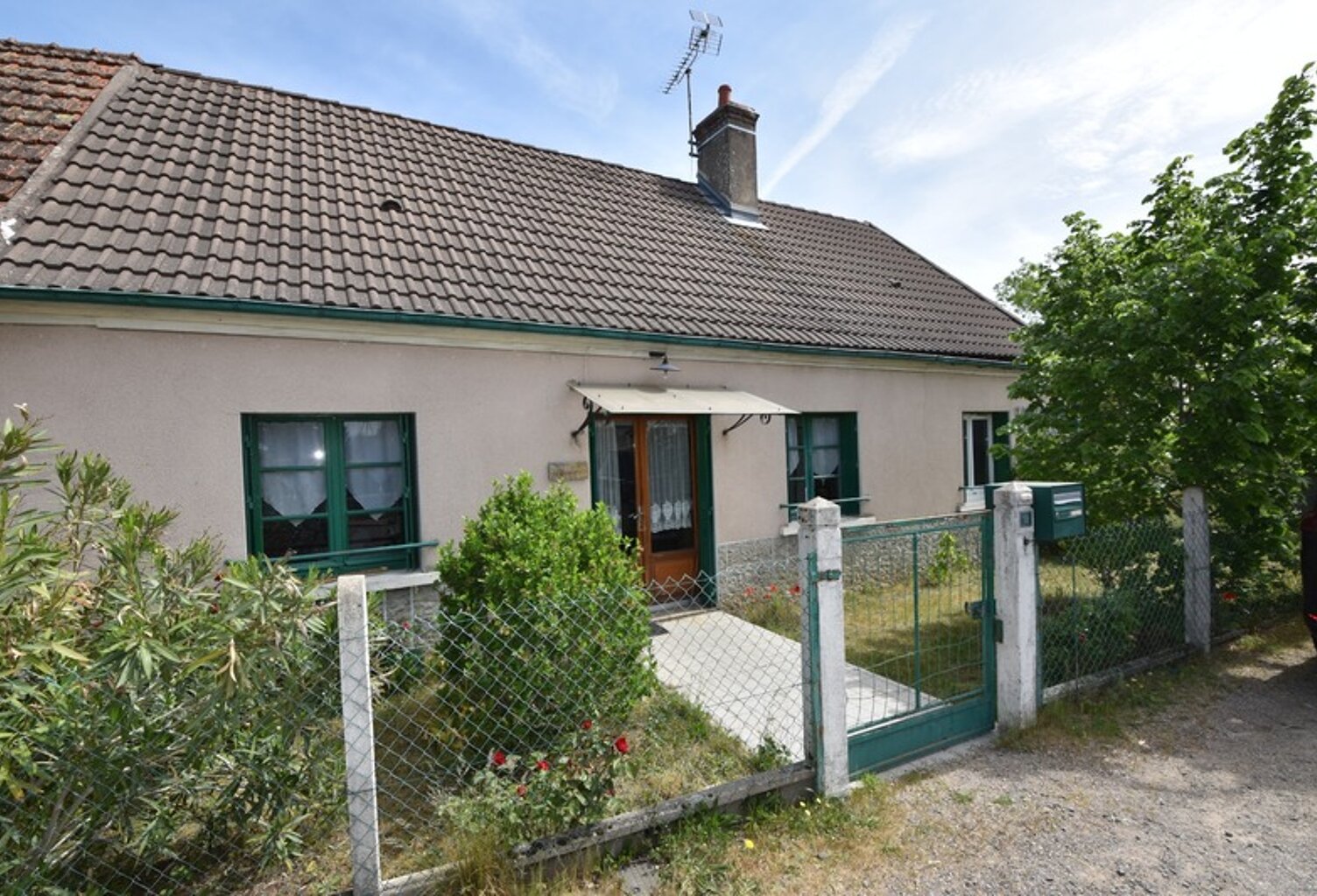 Maison à vendre 3 pièces GANNAY SUR LOIRE (03) — photo 1
