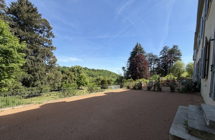 Domaine de la Ferrière, Charbonnières-les-Bains - Magnifique T3 avec grande terr — photo 4