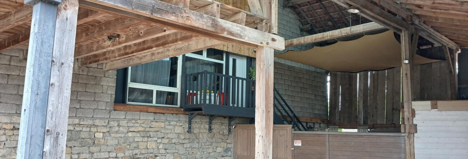Appartement  724 m² à vendre à Saulx (70240)