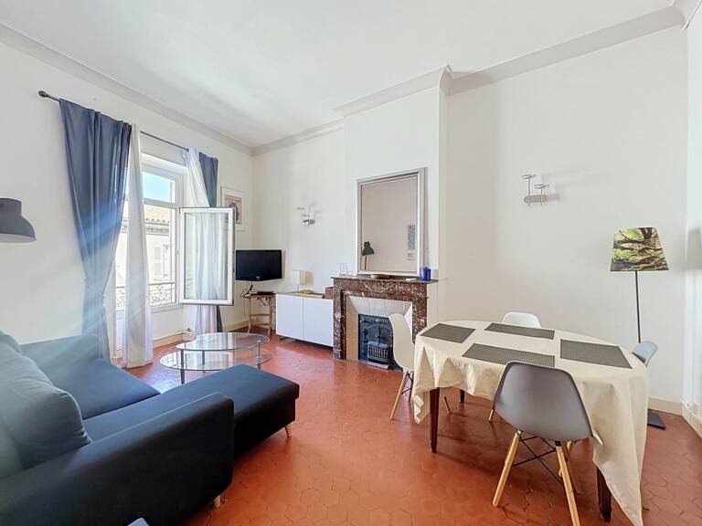 Appartement T3 -  À Louer - Avignon - Intra-Muros — photo 1