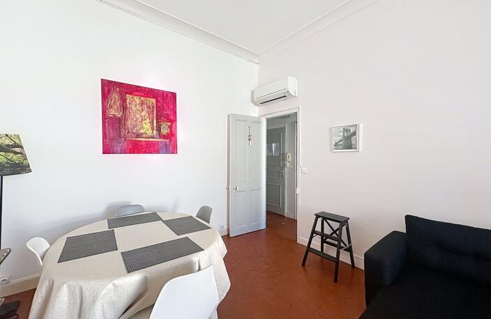 Appartement T3 -  À Louer - Avignon - Intra-Muros — photo 3
