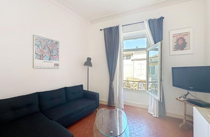 Appartement T3 -  À Louer - Avignon - Intra-Muros — photo 4