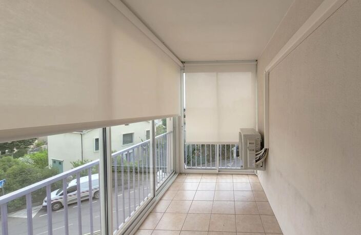 Appartement À Vendre — photo 2