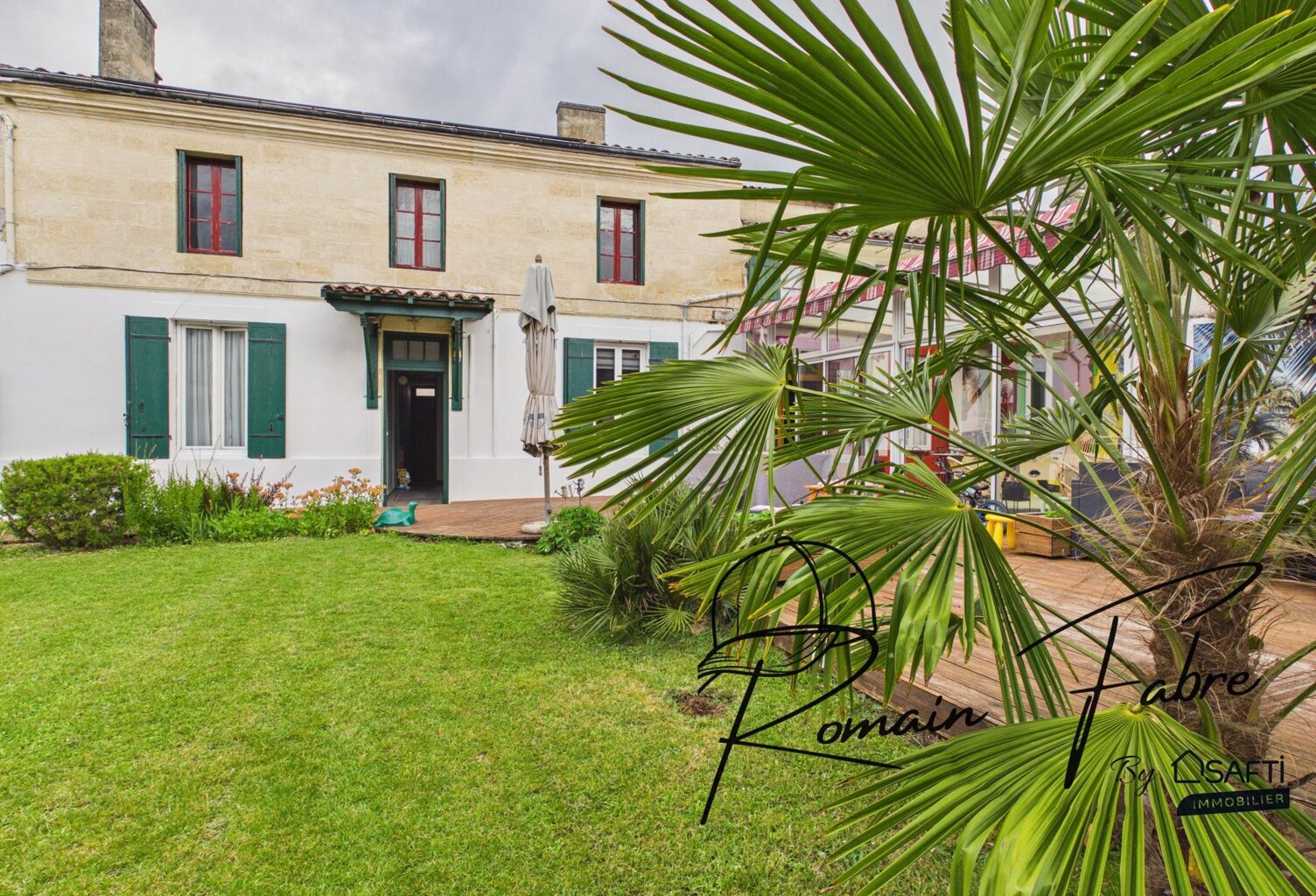 Maison en pierre d'exception de 12 pièces avec 8 chambres au coeur de Laruscade et très grande dépendance — photo 1