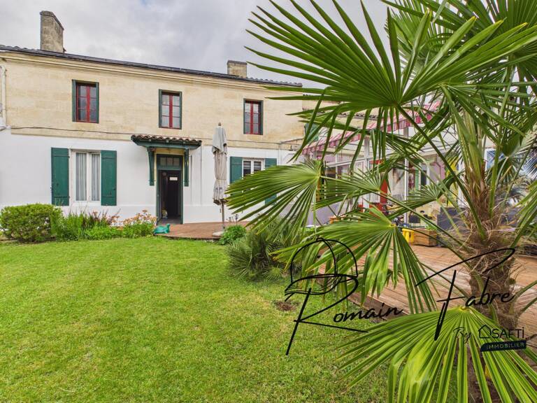 Maison en pierre d'exception de 12 pièces avec 8 chambres au coeur de Laruscade et très grande dépendance — photo 1