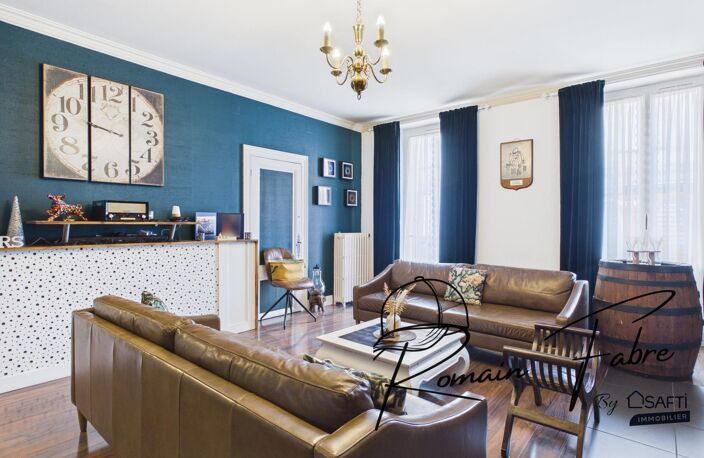 Maison en pierre d'exception de 12 pièces avec 8 chambres au coeur de Laruscade et très grande dépendance — photo 3