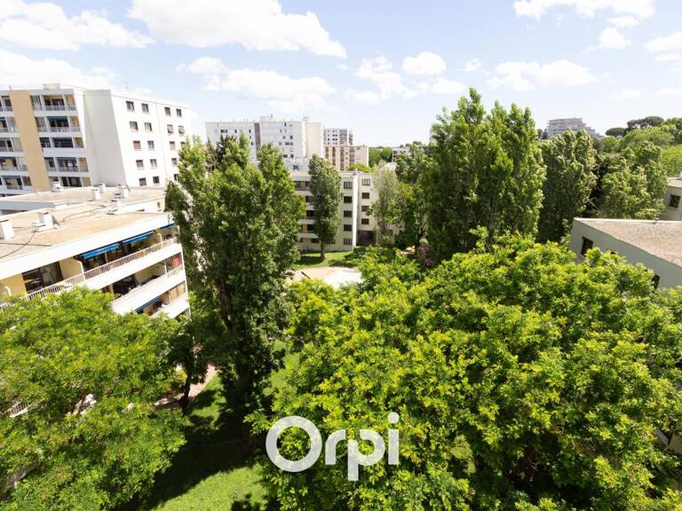 Grand T4 lumineux de 95 m² avec vue parc, résidence sécurisée avec gardien à deux pas du tramway 2 et des commerces — photo 1