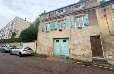 Maison de ville avec jardin et garage — photo du bien