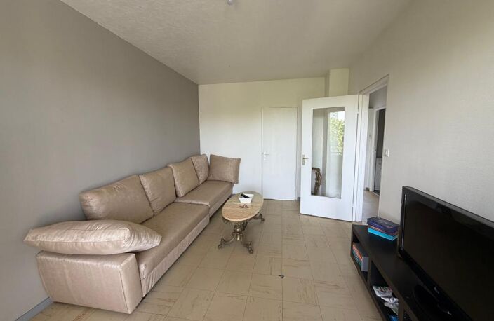 Appartement À Vendre — photo 2