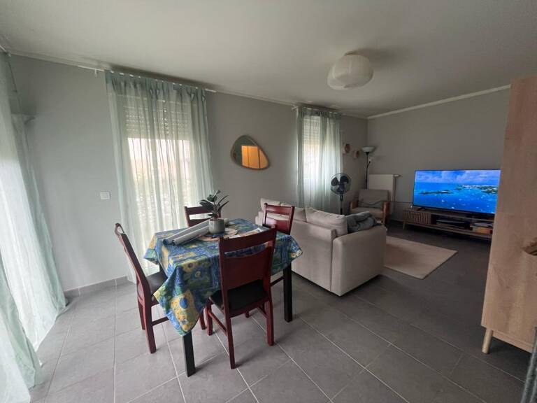 Appartement À Vendre — photo 1