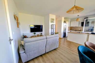 Appartement 3 pièces 220480 €