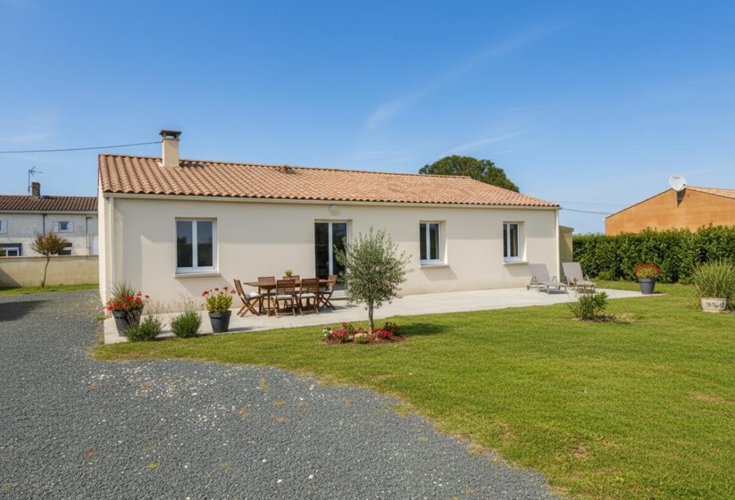EXCLUSIVITE Maison 5 pièces 118 m2  de plain pied avec grand garage — photo 1