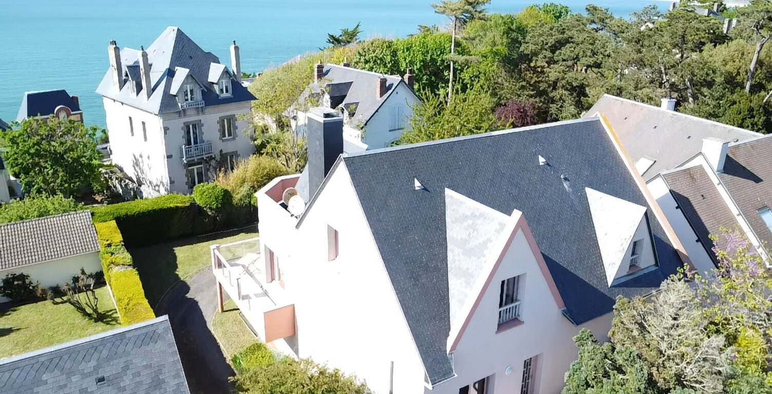 Granville, Face à la Manche : Demeure d'Exception avec Vue Mer Panoramique 186 m2 — photo 1