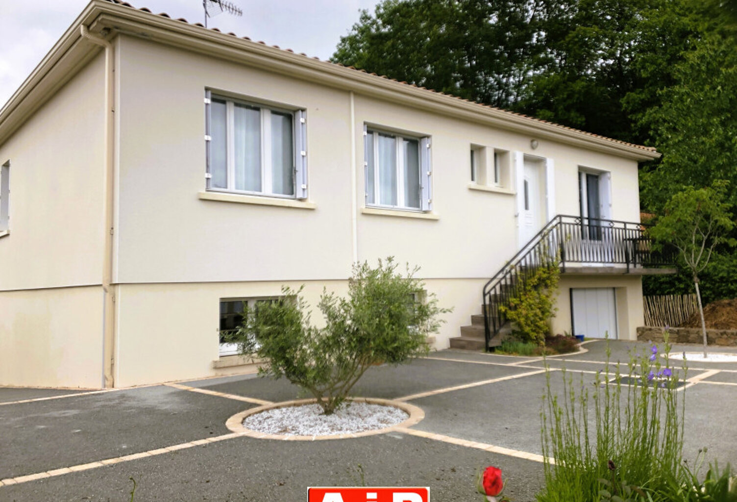 Vente maison 5 pièces 113 m² Saint-Mesmin (85700) — photo 1