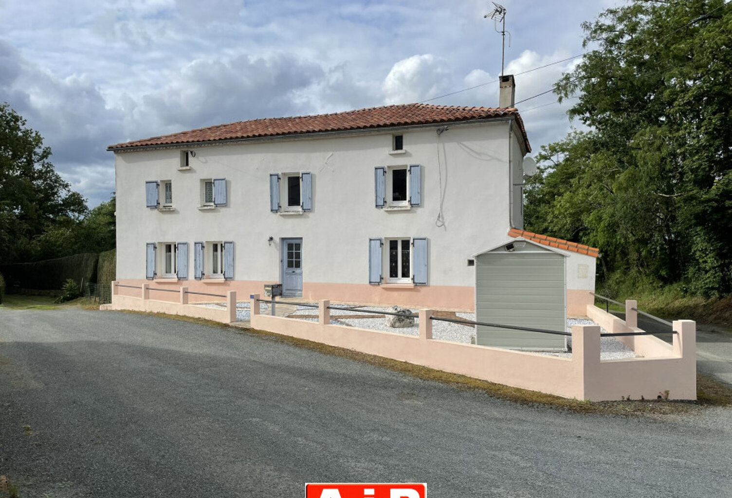Charmante maison en pierre avec vue sur la campagne — photo 1