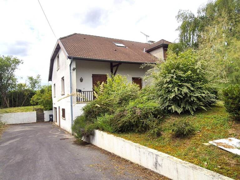 Belle Propriété ou Villa avec sa Piscine de 50 m² à réhabiliter entièrement où Maison Individuelle sur Sous-sol Complet de 223 m² à Rafraîchir avec sa Cour sécurisée de 125 m², Balcon, Véranda, Terrasse avec sa Piscine creusée et Terrain clos, arborés et — photo 1