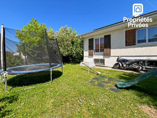 Maison familiale 4 chambres + 1 T2 + 2 studios — photo du bien