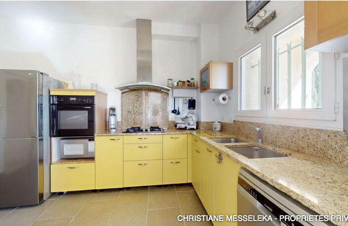 Villa avec vue panoramique sur le golf  - 197 m² de surfaces utiles - Piscine et vaste sous-sol — photo 3