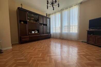 Appartement 4 pièces 75000 €