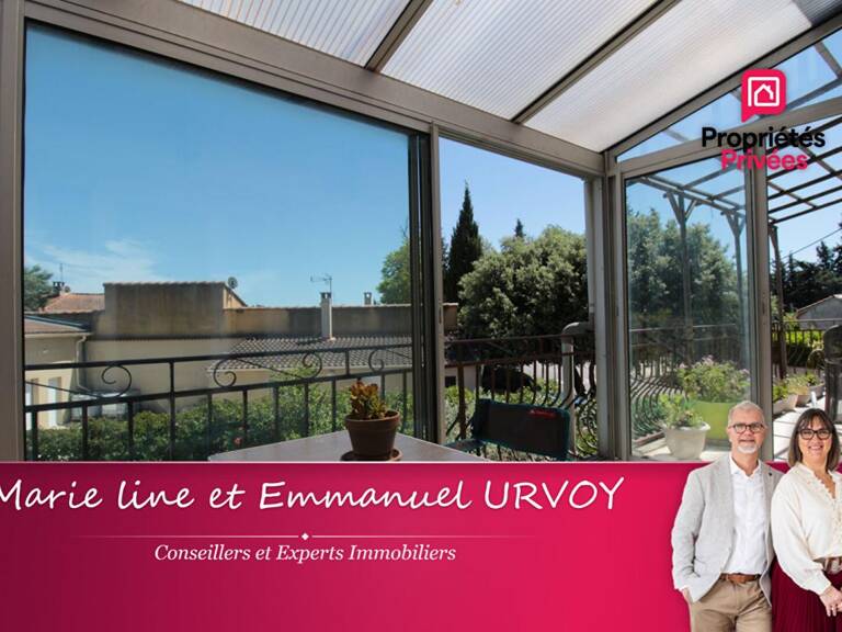 NOVES 13550: Appartement T5 avec véranda et Terrasse — photo 1